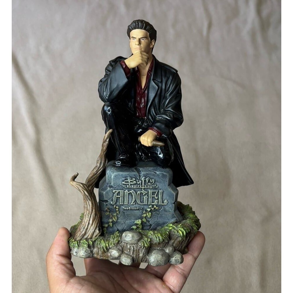 Buffy The Vampire Slayer Angel 9" Collectible Figure With Base by Varner Statue